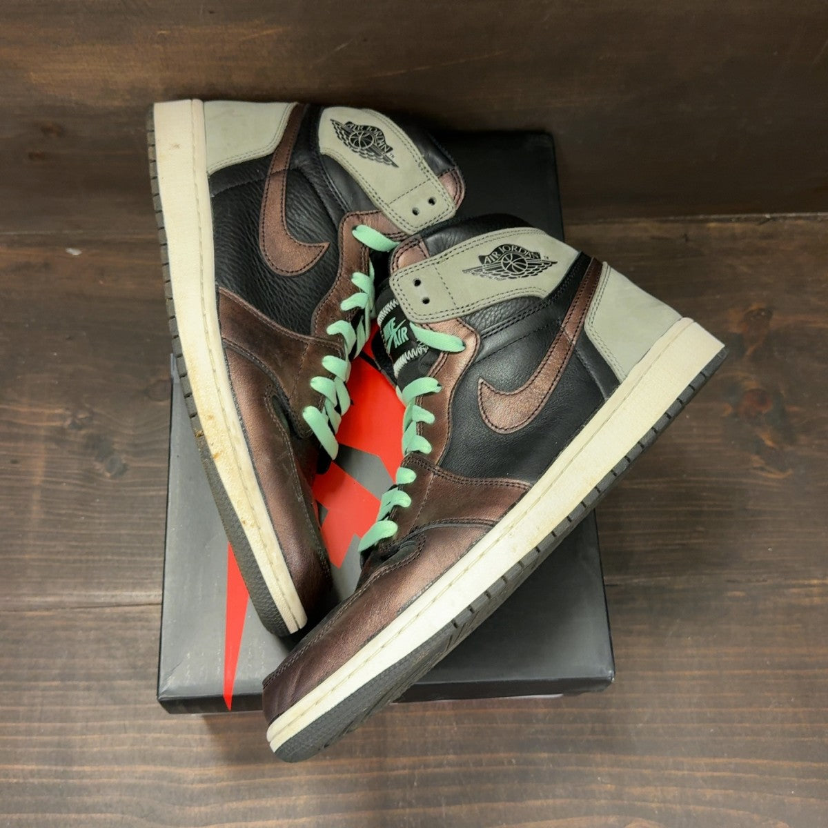 Jordan 1 Retro High Light Army Rust Shadow Patina - Image 2