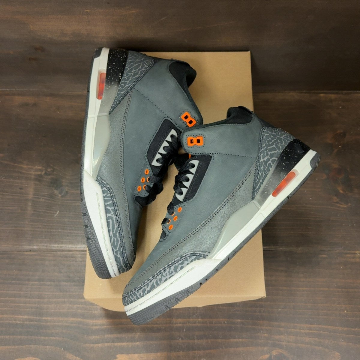 Jordan 3 Retro Fear Pack (2023) Size 10 (Pre-Owned) - Image 2