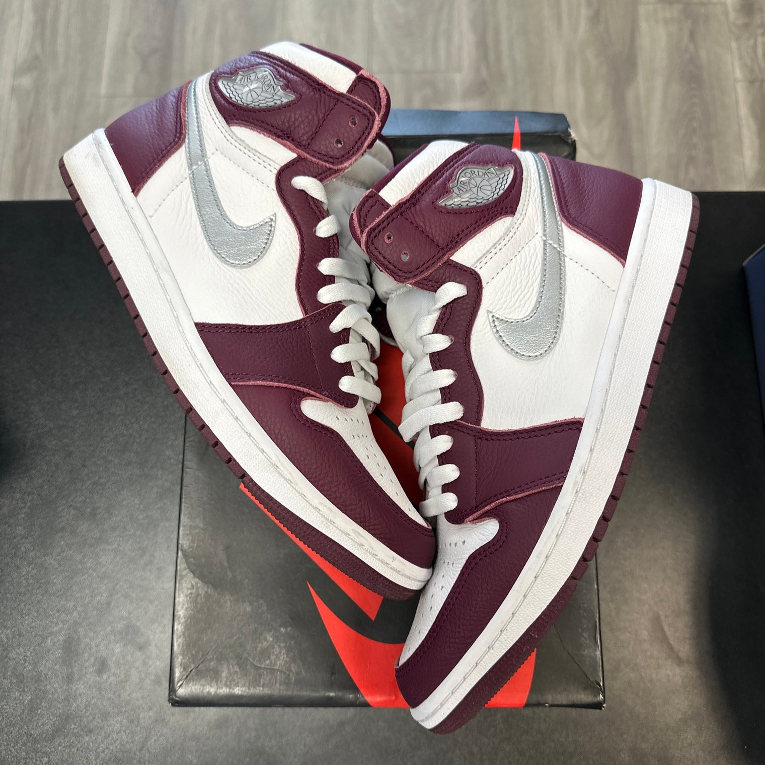 Jordan 1 High Bordeaux (USED)