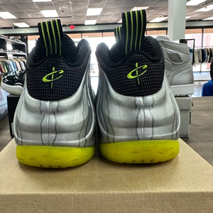 Nike Air Foamposite One Silver Volt Camo Size 10 (Pre-Owned) - Image 4