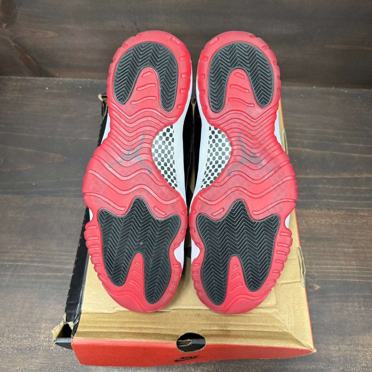 Jordan 11 Retro Playoffs Bred (2019) - Image 7