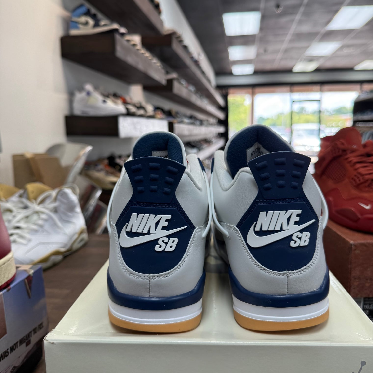 Navy SB Jordan 4 (USED)