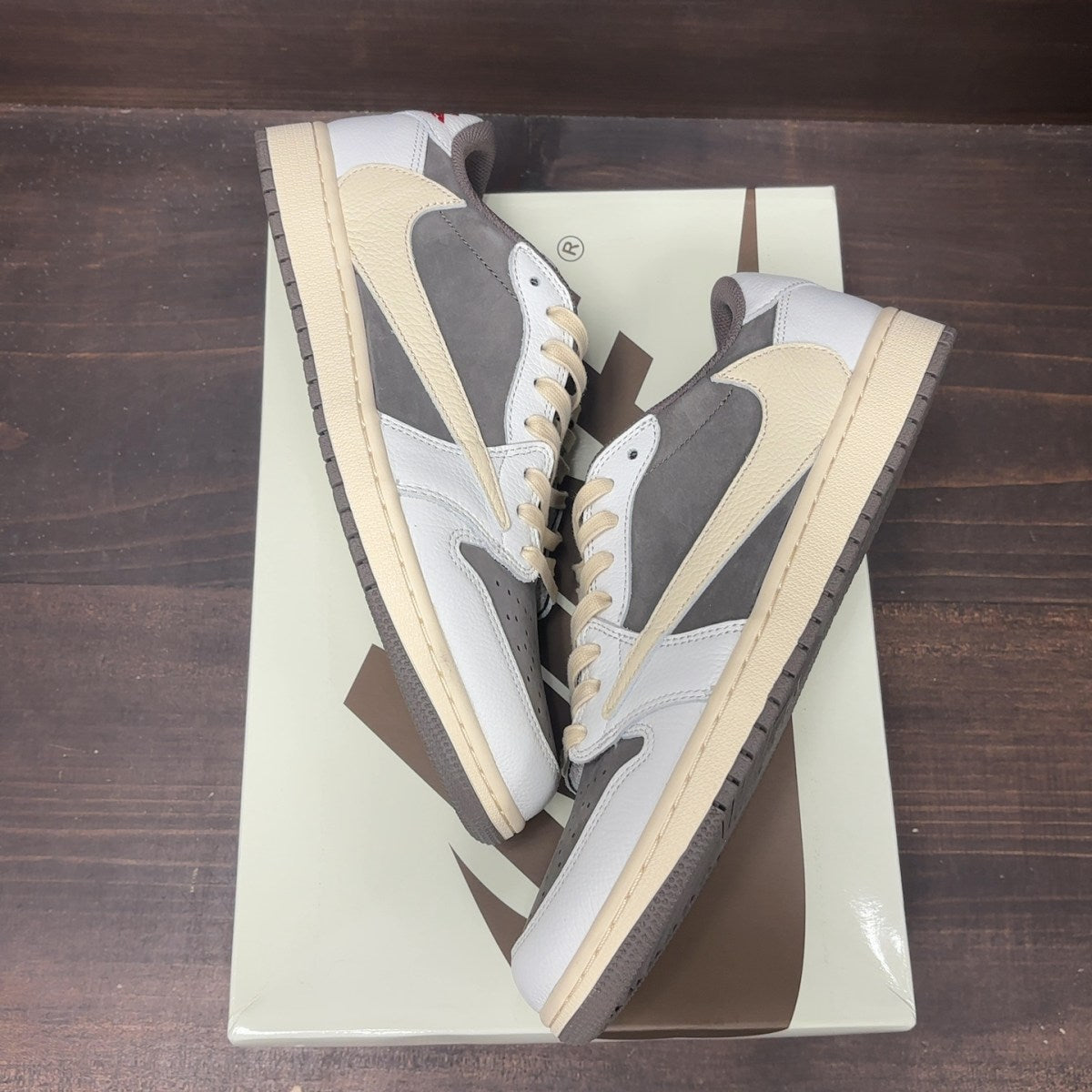 Jordan 1 Retro Low OG SP Travis Scott Reverse Mocha Size 11.5 (Pre-Owned) - Image 2