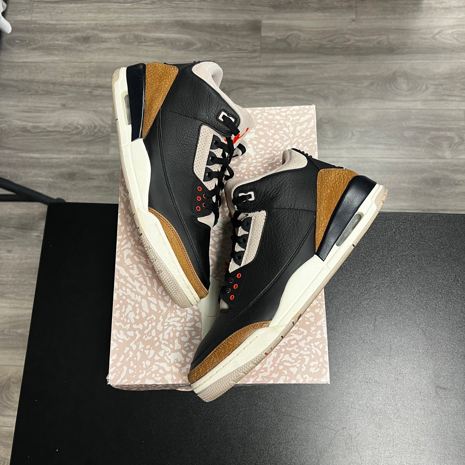 Desert Elephant Jordan 3 Retro (USED)
