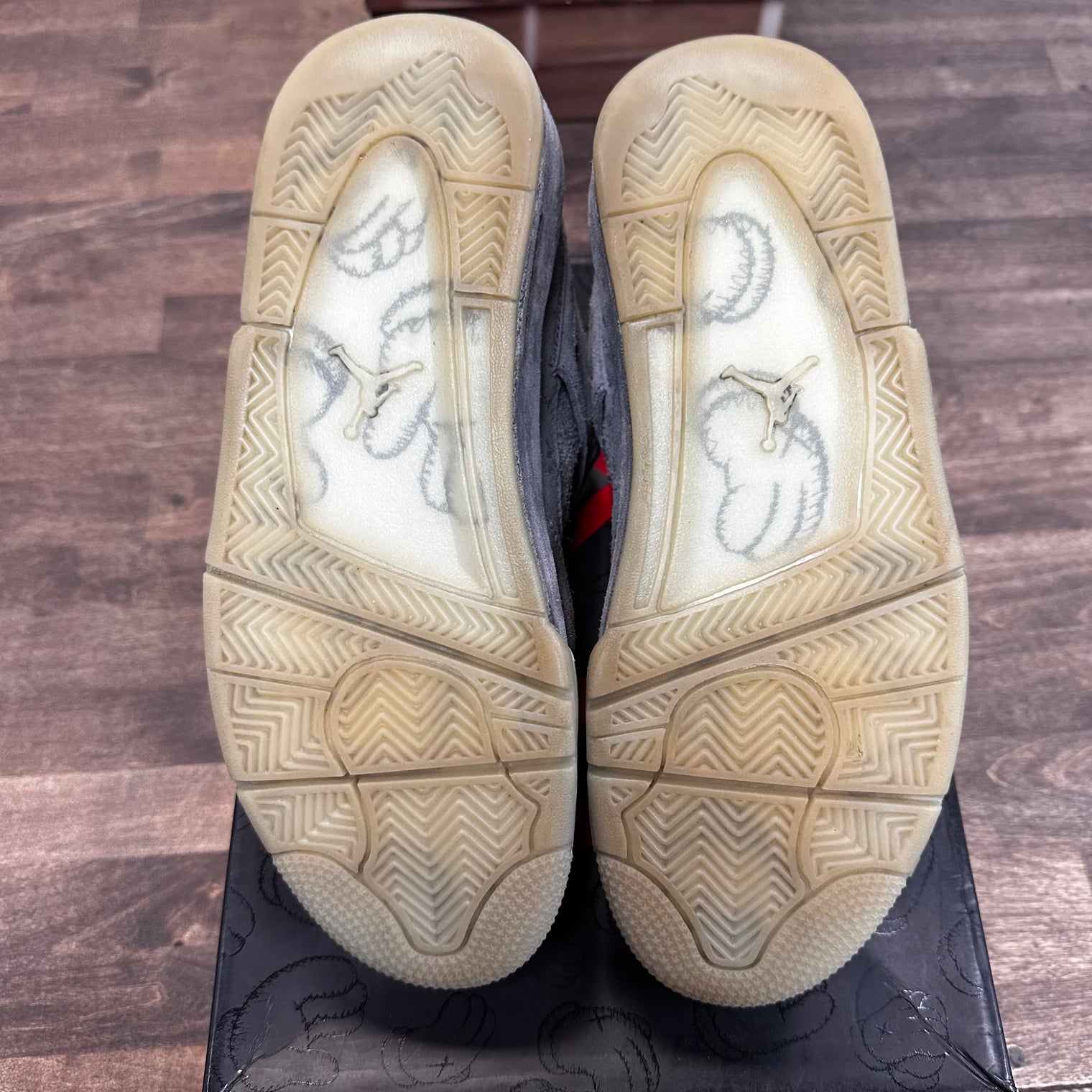Kaws Jordan 4 Retro (USED)