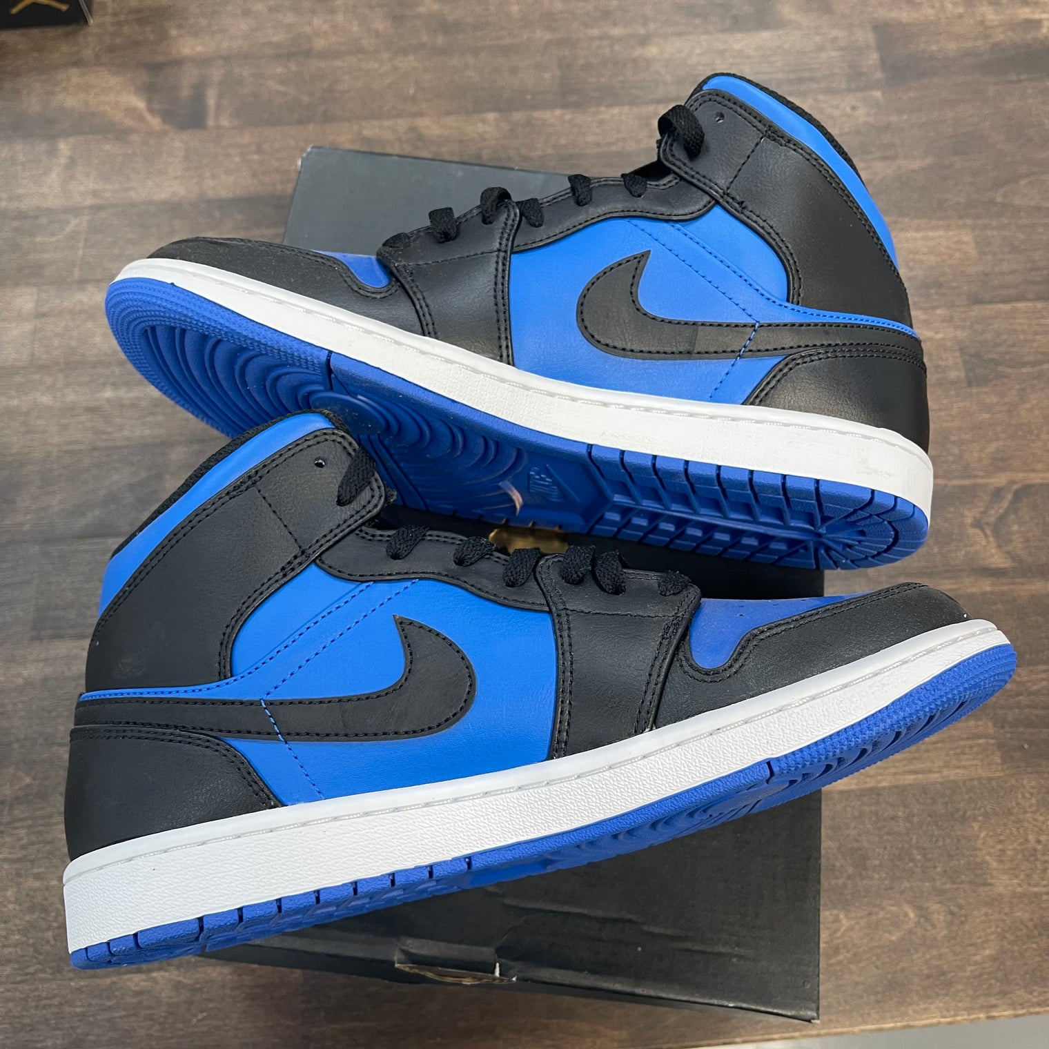 Black Royal Blue Jordan 1 Mid (USED)