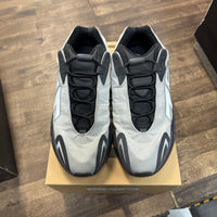 Metallic adidas Yeezy Boost 700 MNVN (USED)