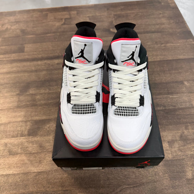 Flight Nostalgia Jordan 4 Retro (USED)