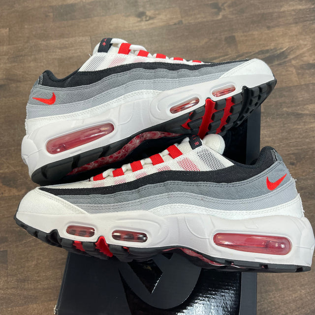 Smoke Grey Air Max 95 (USED)