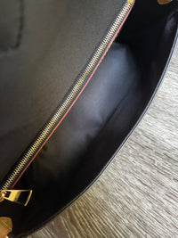Louis Vuitton Diane Bag (LIKE NEW)