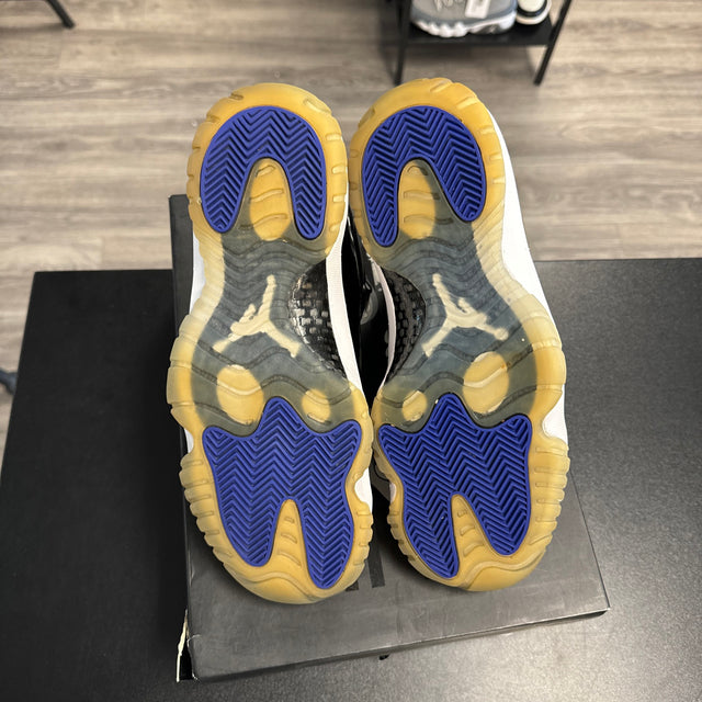 Space Jam Jordan 11 (USED)
