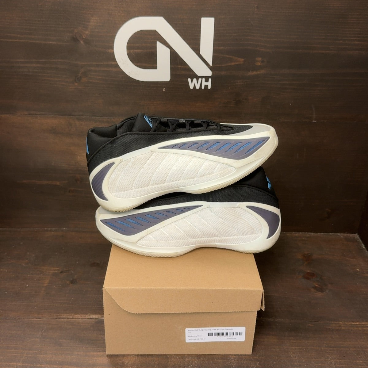 adidas AE 2 Alphadawg Size 10 (Pre-Owned) - Image 1