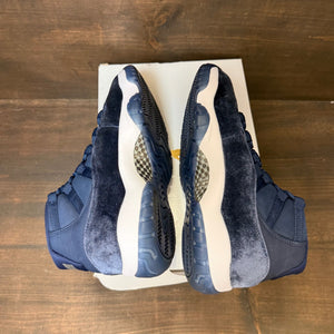 Jordan 11 Retro Midnight Navy (Women's) - Image 4