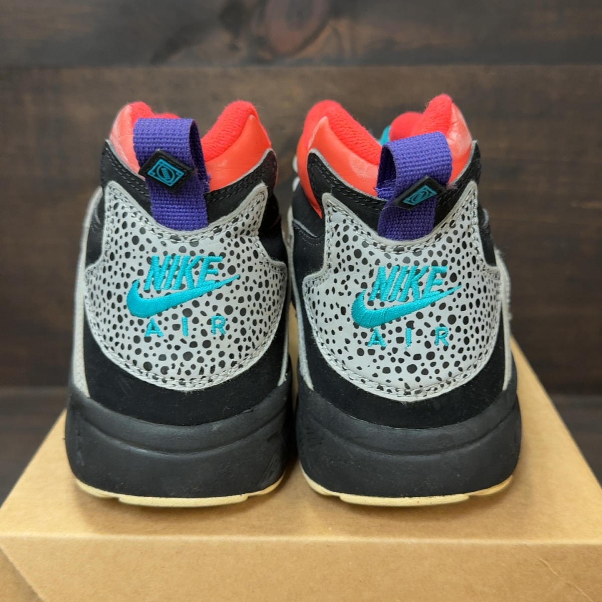 Nike Air Diamond Turf 'Wolf Grey Crimson' Size 10 (Pre-Owned) - Image 5