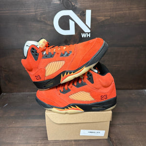 Jordan 5 Retro Dunk on Mars (Women's) Size 11W (Pre-Owned) - Image 1