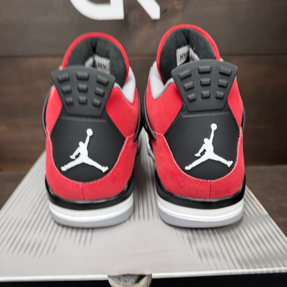 Jordan 4 Retro Toro Bravo (2026) - Image 5