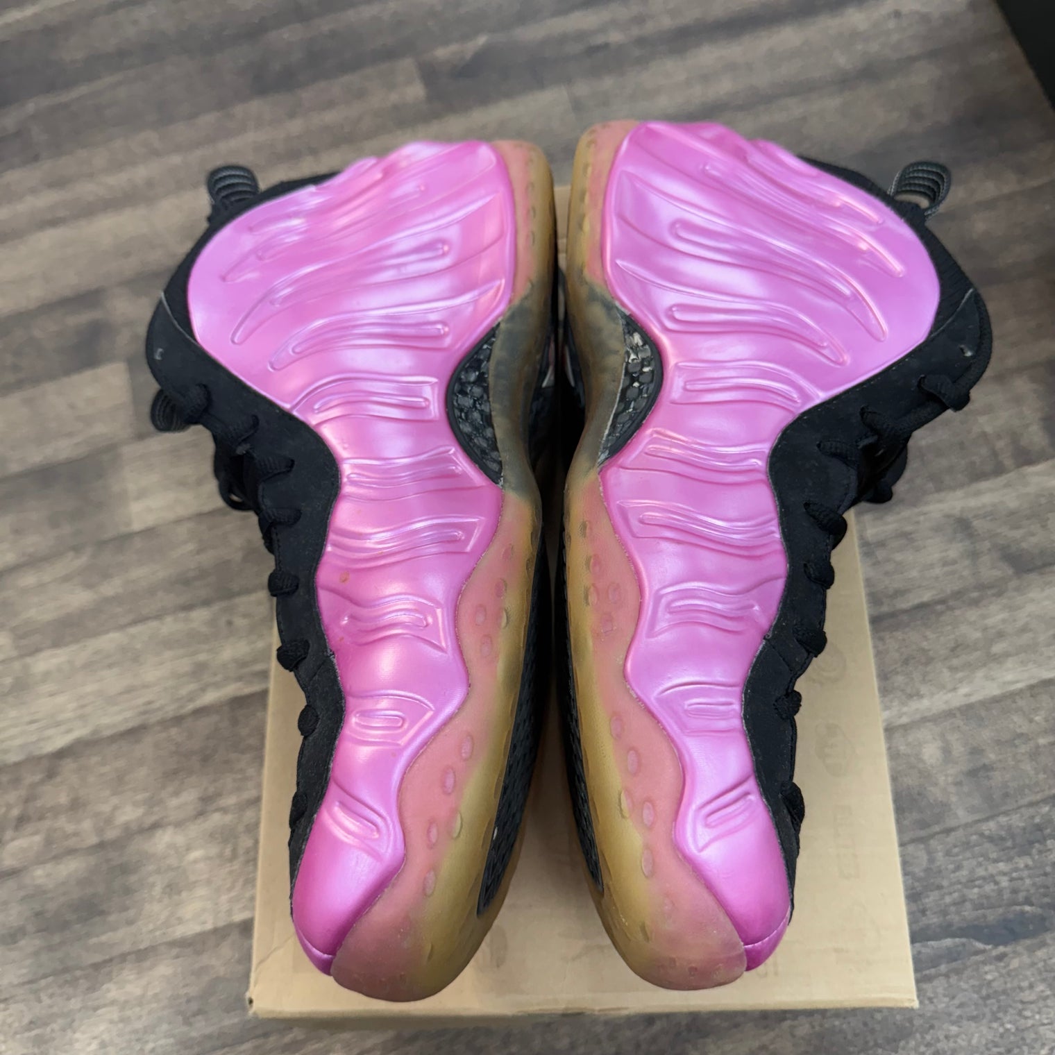 Pearlized Foamposite One (USED)