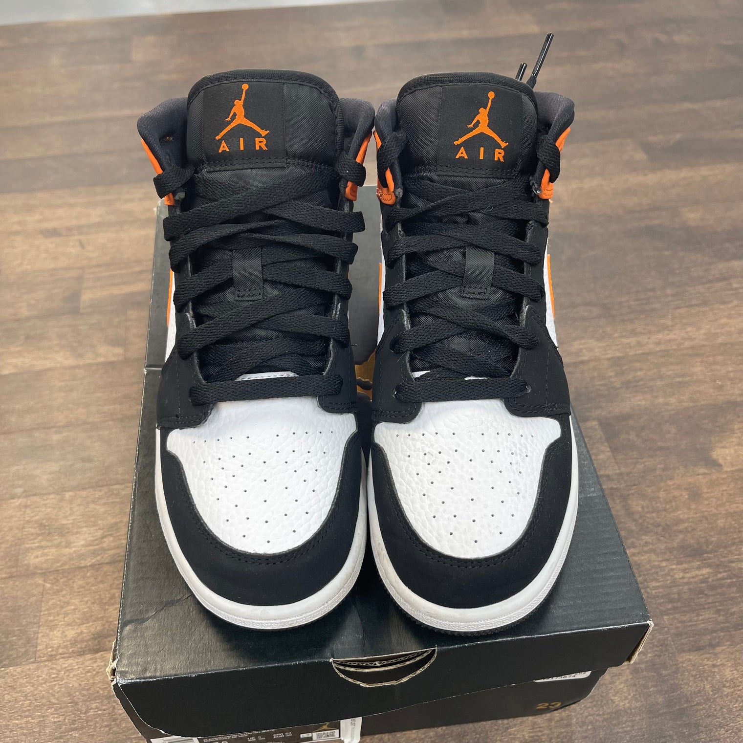 Shattered Backboard Jordan 1 Mid (USED)