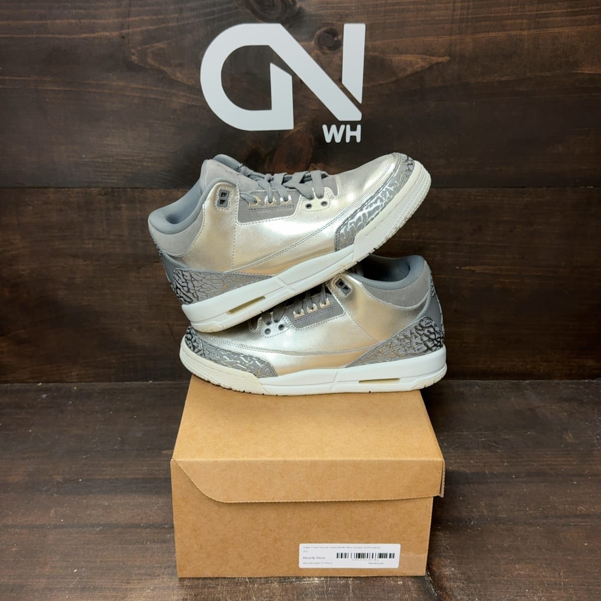 Jordan 3 Retro Premium Heiress Metallic Silver (GS) Size 7Y (Pre-Owned) - front