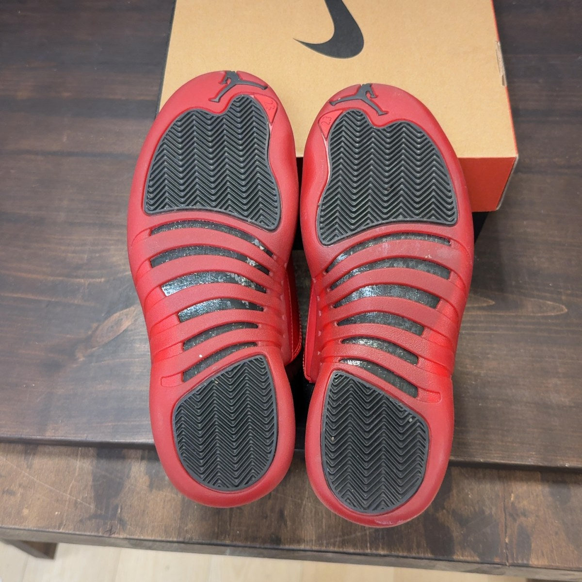 Jordan 12 Retro Flu Game (2025) Size 9 (Pre-Owned)