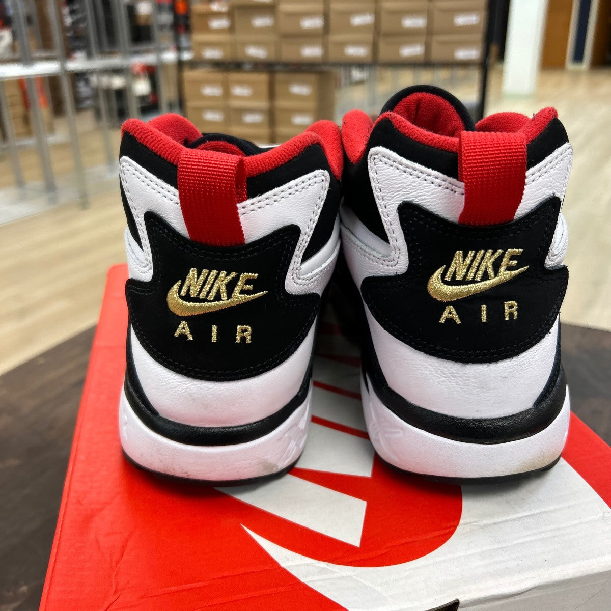 Nike Air Diamond Turf 49ers (2025) - Image 4