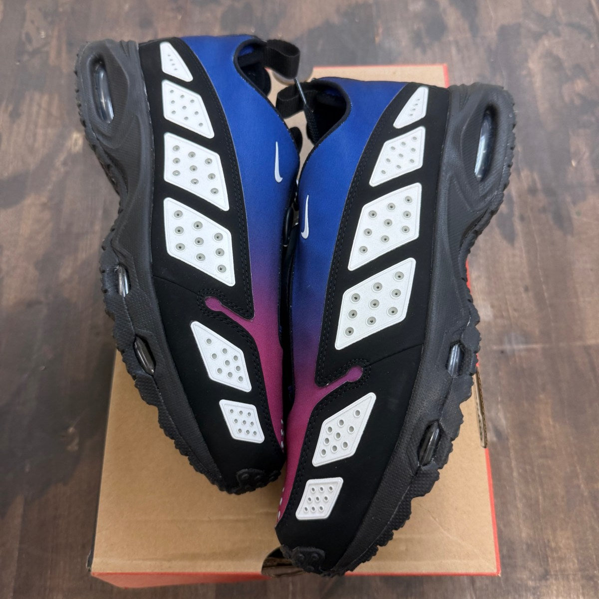 Nike Air Max Sunder Deep Night (Women's) Size 12W (Pre-Owned) - Image 1