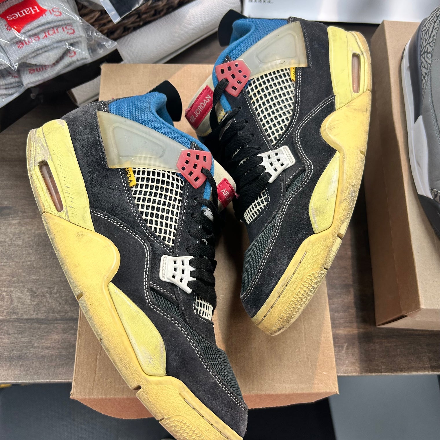 Off Noir Jordan 4 (USED, No Box)