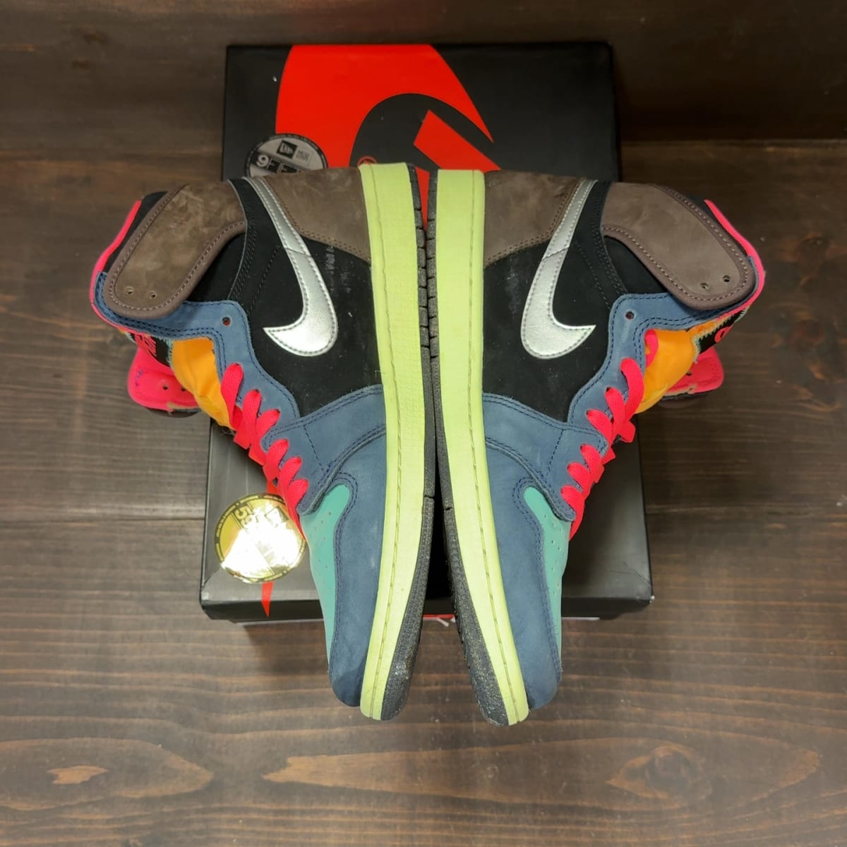 Jordan 1 Retro High Tokyo Bio Hack Size 10.5 (Pre-Owned) - aux