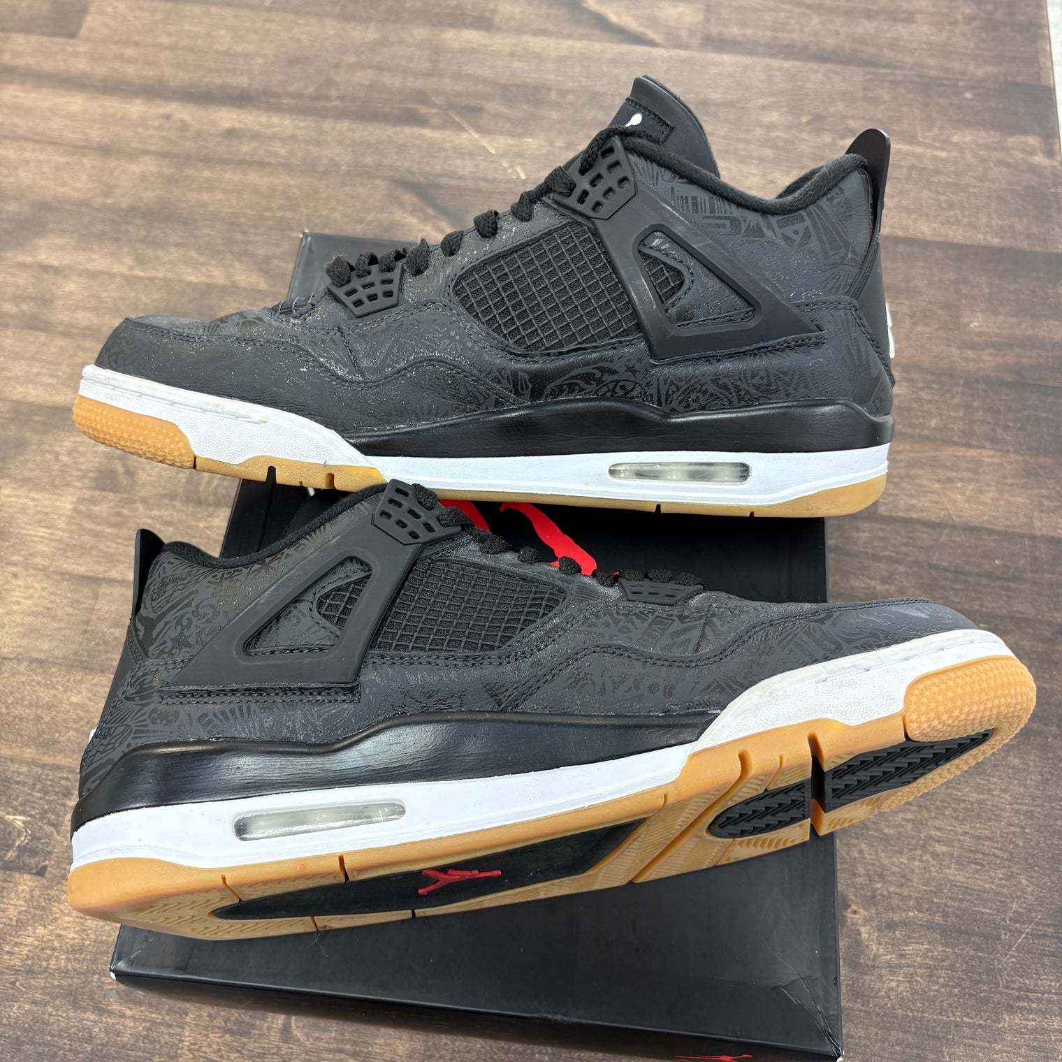 Laser Jordan 4 Retro (USED)