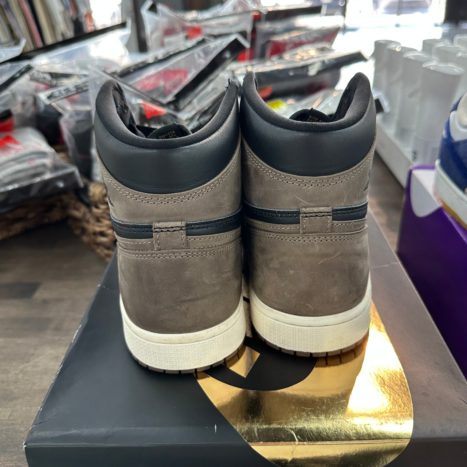 Palomino Jordan 1 High OG (USED)