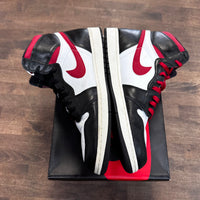 Gym Red Black Jordan 1 High (USED)