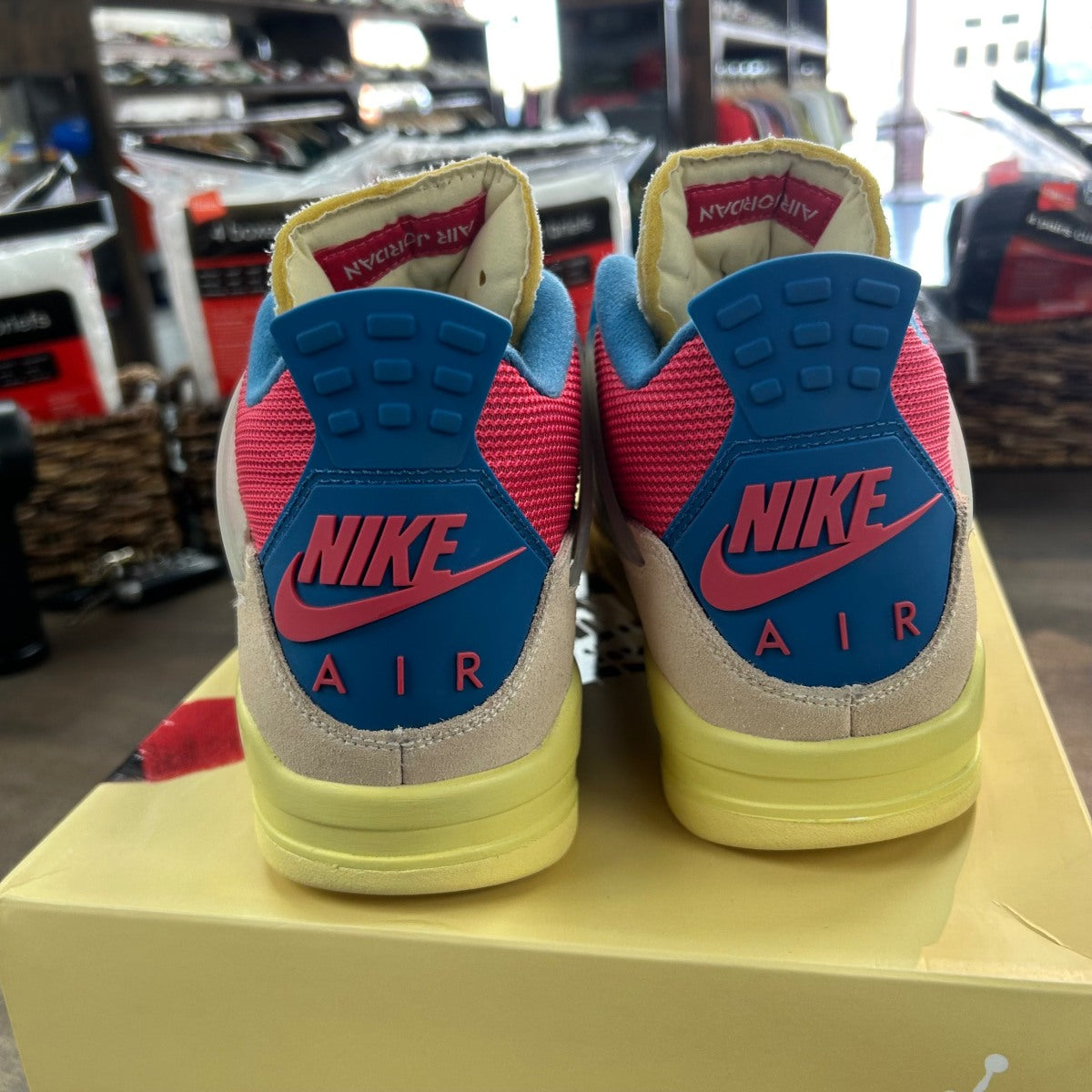 Jordan 4 Retro Union Guava Ice Size 10 (Pre-Owned) - Image 4