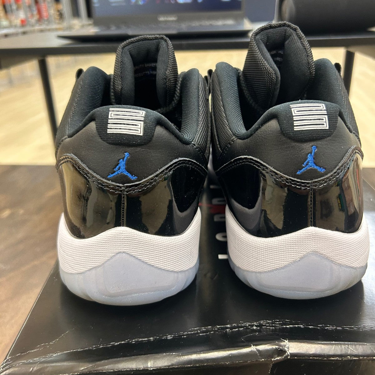 Jordan 11 Retro Low Space Jam - Image 4
