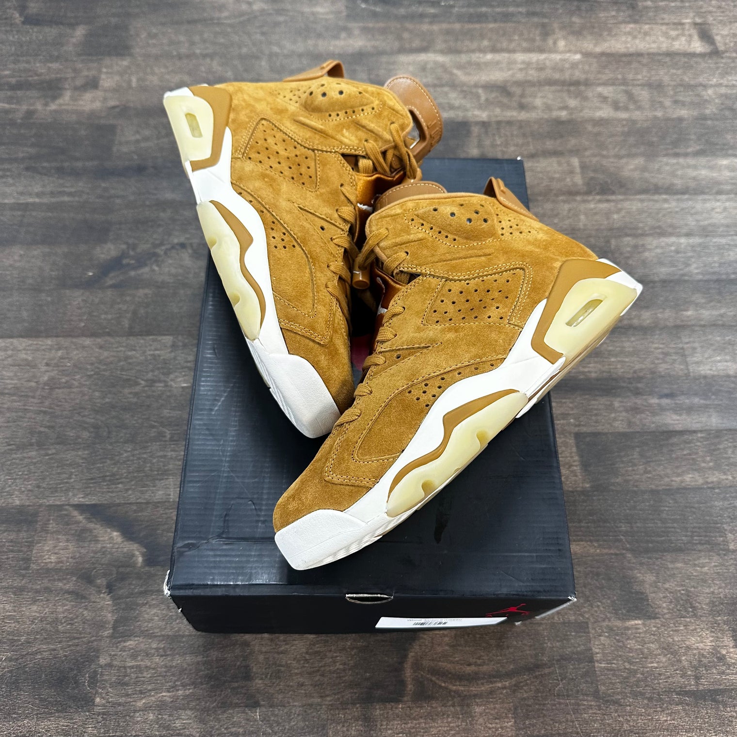 Wheat Jordan 6 (USED)
