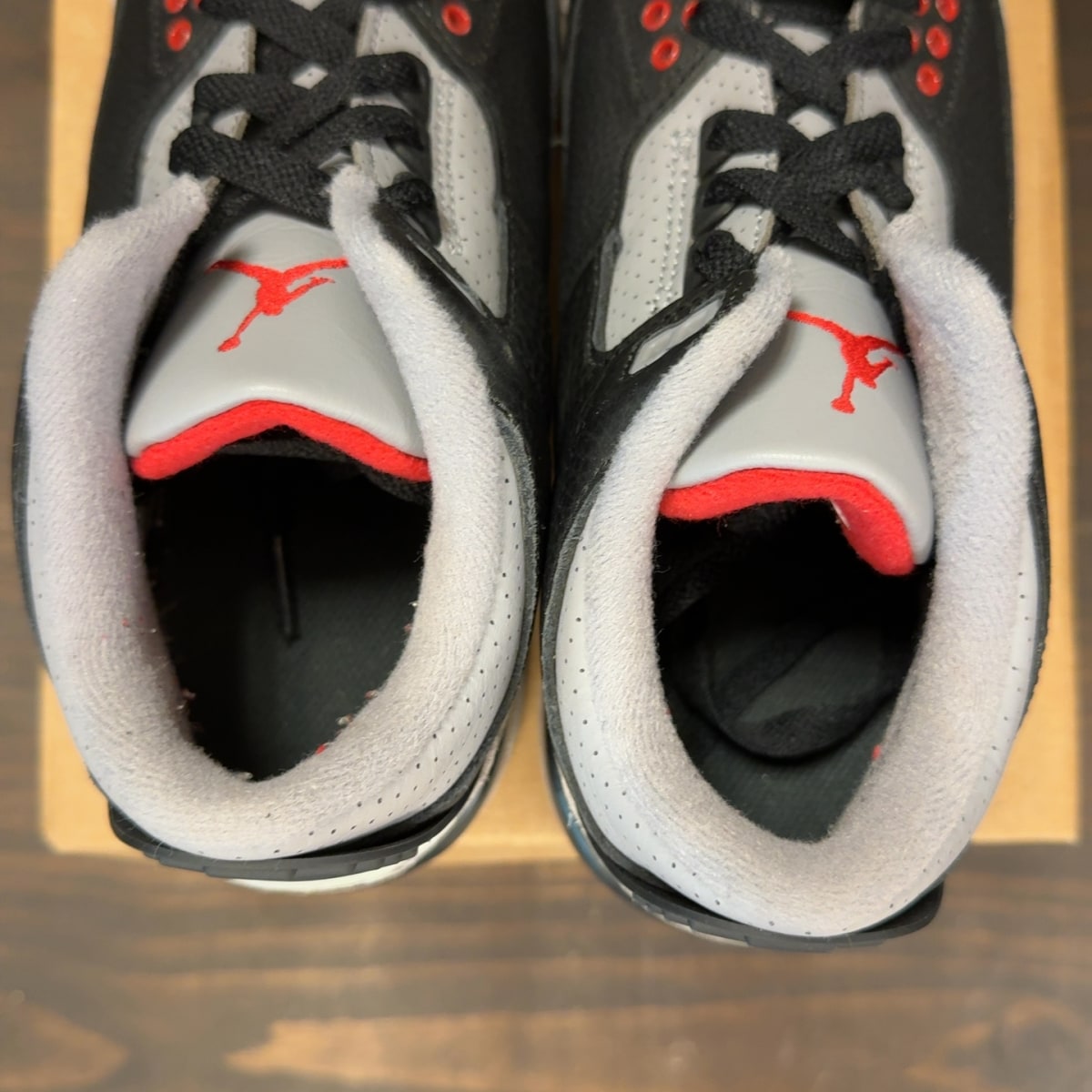 Jordan 3 Retro Black Cement (2024) (GS) Size 5.5Y (Pre-Owned) - Image 6