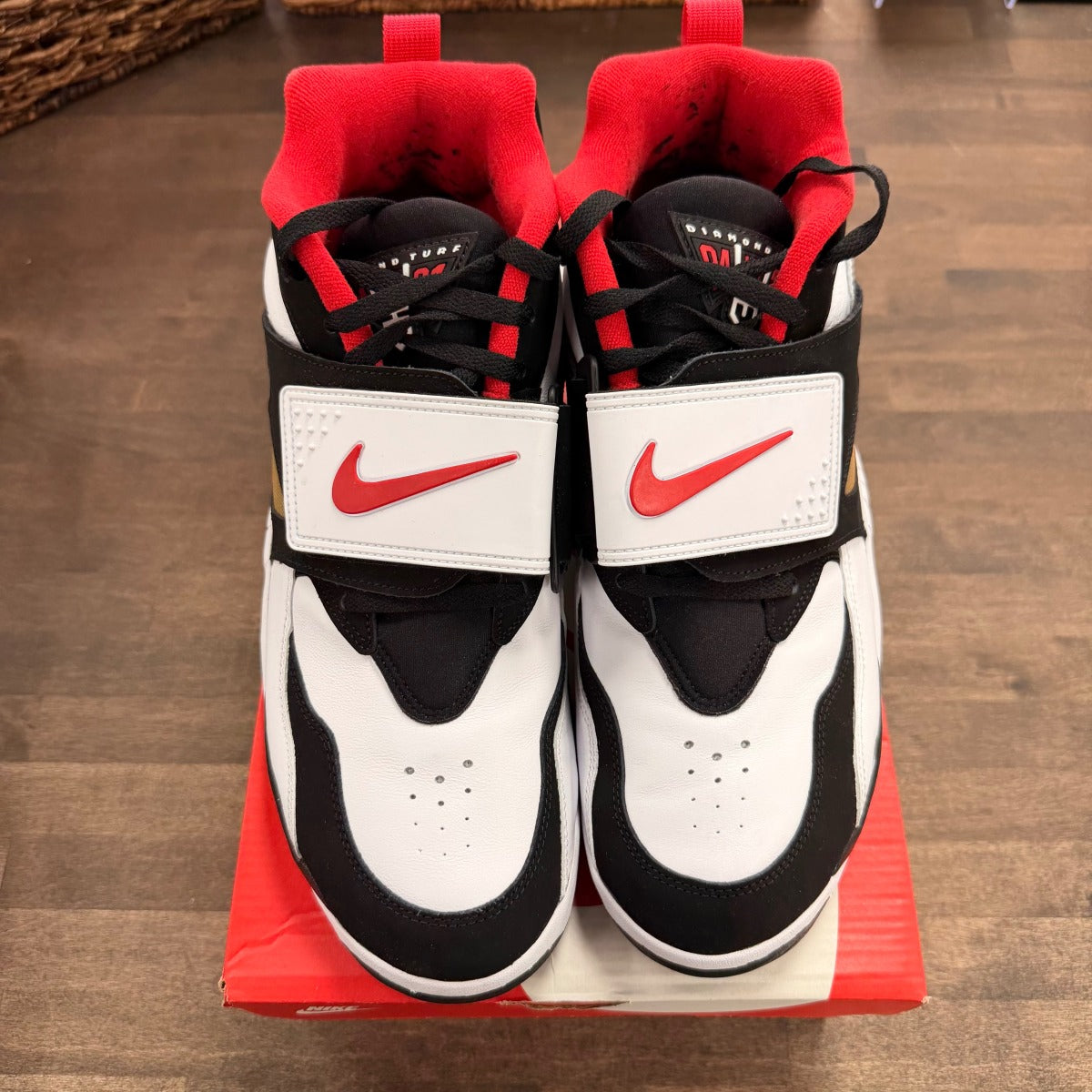 Nike Air Diamond Turf 49ers (2025) - Image 2