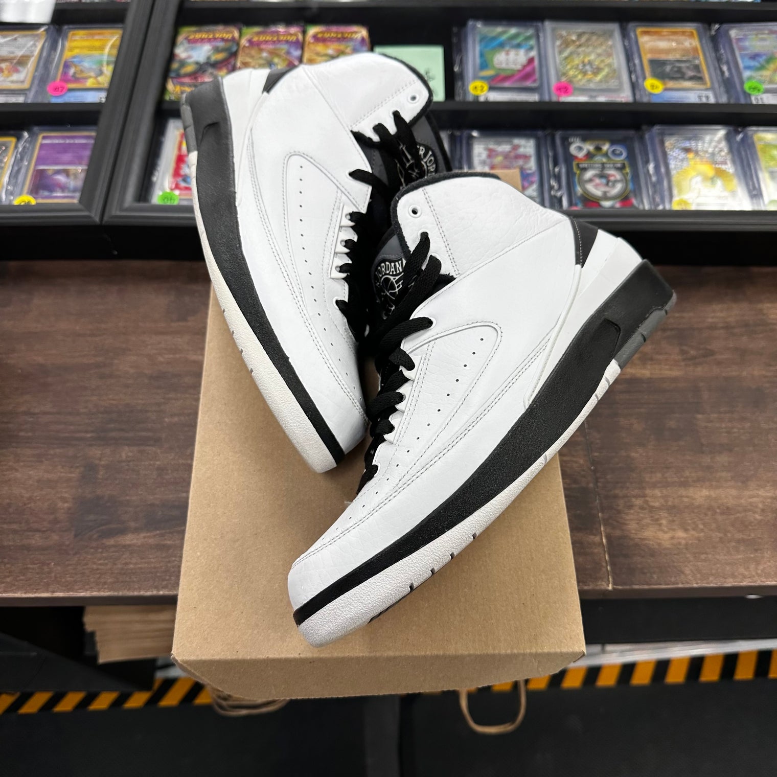Wing It Jordan 2 Retro (USED), No Box)