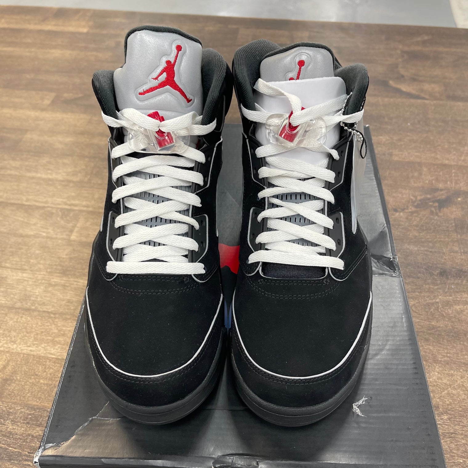 Black Metallic Jordan 5 (2025) (Lightly Worn)