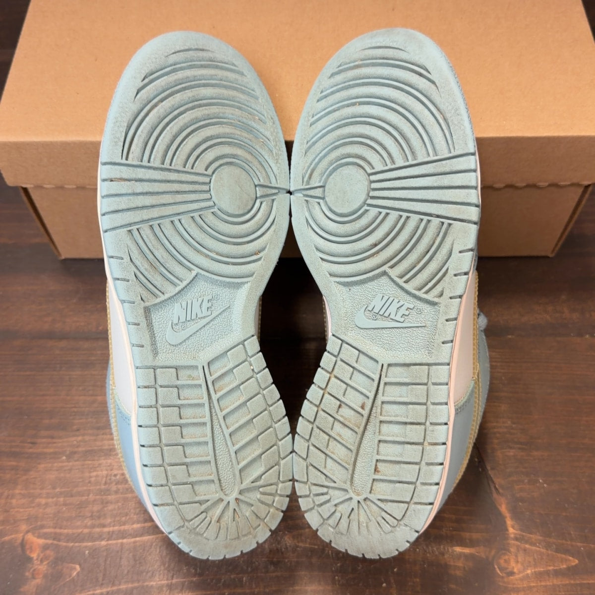 Nike Dunk Low Clear Blue Swoosh (GS) Size 5.5Y (Pre-Owned) - Image 6