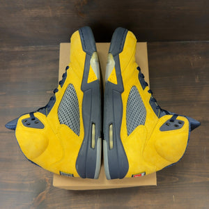 Jordan 5 Retro Michigan (2019) Size 12 (Pre-Owned) - Image 6