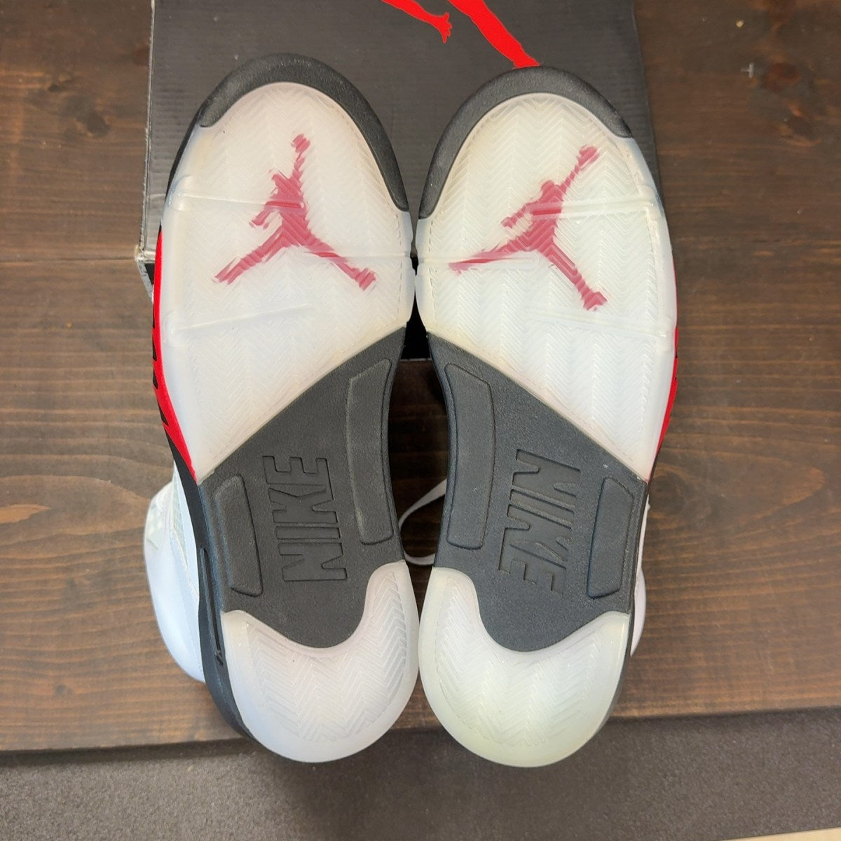 Jordan 5 Retro Fire Red Silver Tongue (2020) - Image 8