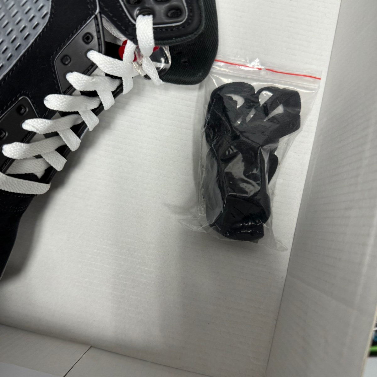 Jordan 5 Retro OG Black Metallic Reimagined - Image 8