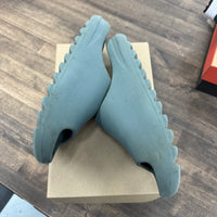 Slate Marine Yeezy Slide (USED,No Box)