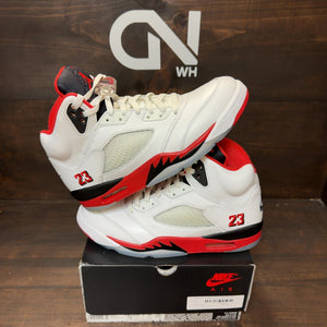 Jordan 5 Retro Fire Red Black Tongue (2025) - Image 1