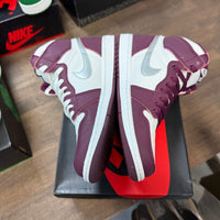Bordeaux Jordan 1 High OG (USED)