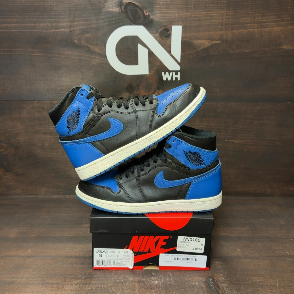 Jordan 1 Retro Royal (2017) - Image 1