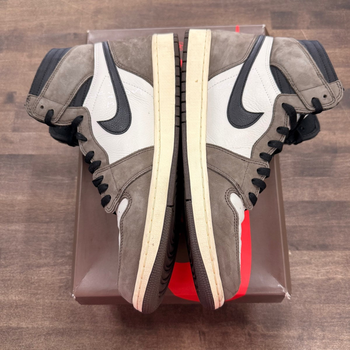 Jordan 1 Retro High OG SP Travis Scott Mocha - Image 3