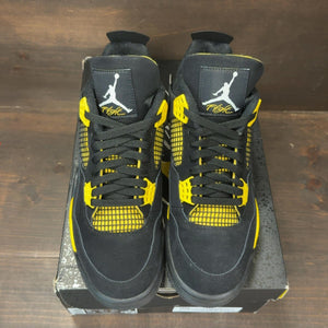 Jordan 4 Retro Thunder (2023) Size 10 (Pre-Owned) - tag
