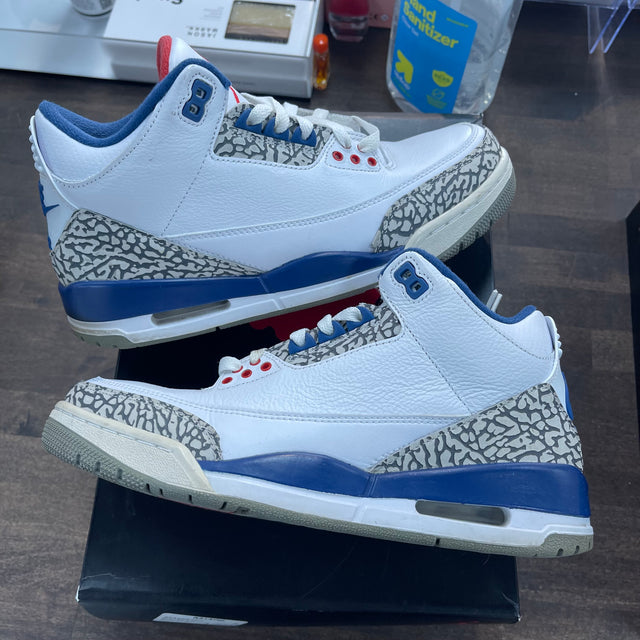 True Blue Jordan 3 Retro (USED, Replacement Box, No insoles)