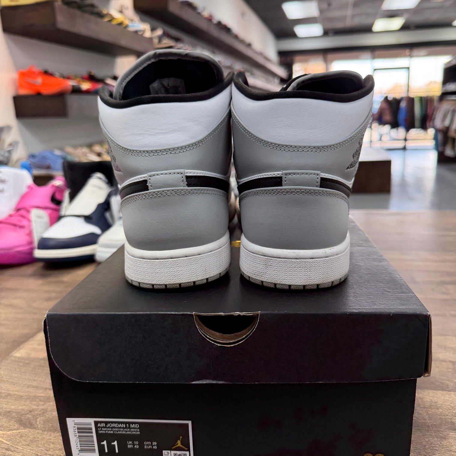 Light Smoke Grey Jordan 1 Mid (USED)